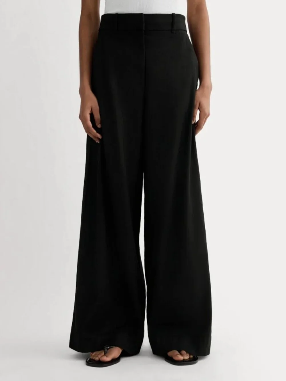 The Wide-Leg Pant in Stretch Linen